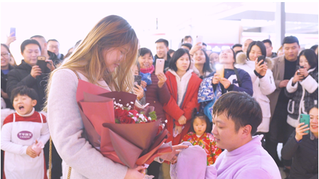 千年珠宝携手爱情锦鲤“丘比特”求婚啦~