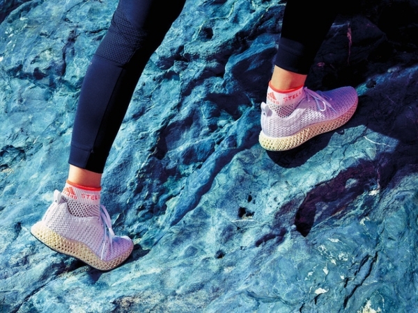 adidas by Stella McCartney秋季系列全新发布 宣布昆凌成为最新代言人