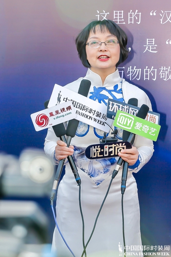 和龙凤.朱哲灵春夏汉服发布会《节气与经络》盛大开幕