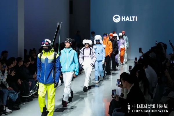 SKI PERFORMANCE专业滑雪系列