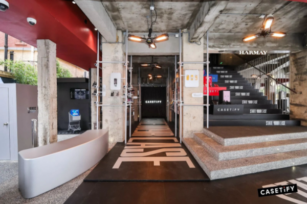 CASETiFY SHOWROOM 于上海时装周期间登陆安福路，演绎时尚新态度