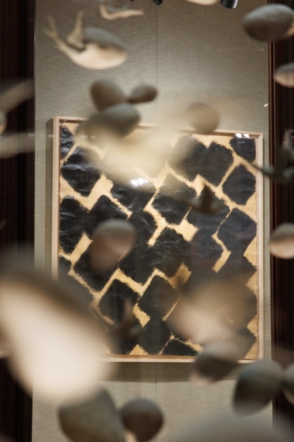 Massimo Dutti 2025 春夏限量系列时装秀：艺术与时尚的沉浸式交融
