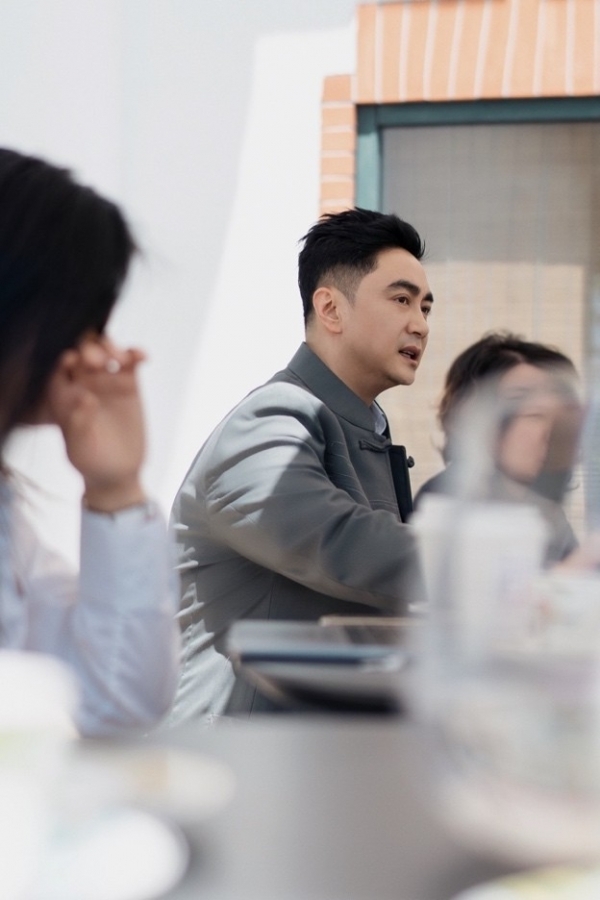欧洲之星中国区CEO吕攀接受《人民日报健康客户端》专访，畅谈“轻量化”星美学方案