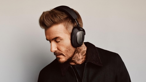 B&W - David Beckham - Px7 S3 Anthracite Black - 16x9