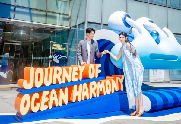 海韵奇旅 Journey of Ocean Harmony 东北首展登陆大连时代广场携手国际艺术家Jeremyville一同探索海洋与城市的共生韵律