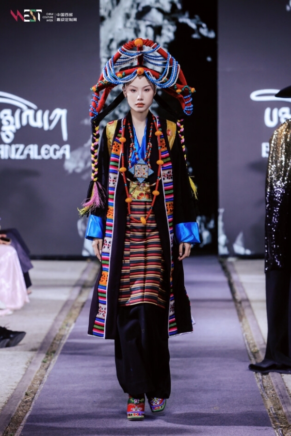 veldara·绒穹谧境 —— 班紮樂嘎 BANZALEGA 点亮西部高定周！