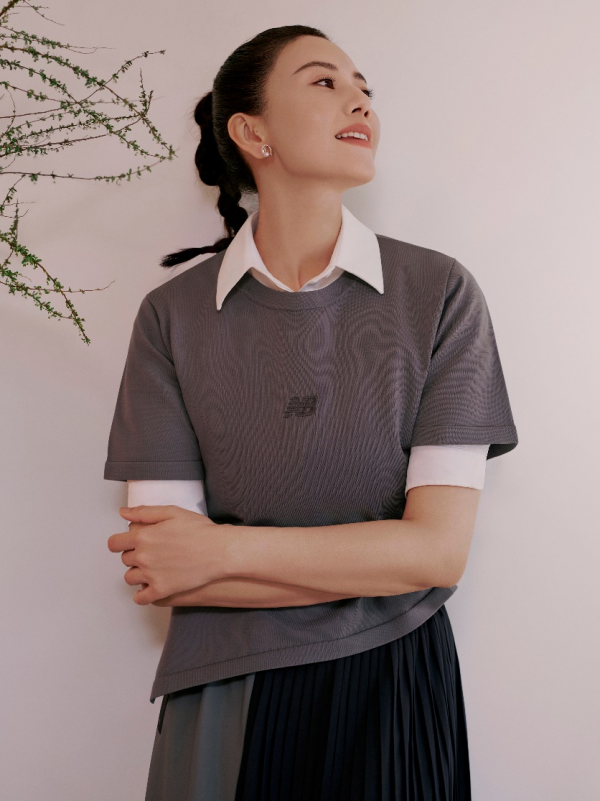 NB Grey风格挚友高圆圆倾情演绎全新New Balance Grey Summer Collection广告大片
从上到下依次为NEF28102 (599)，NWF28052 (1299)