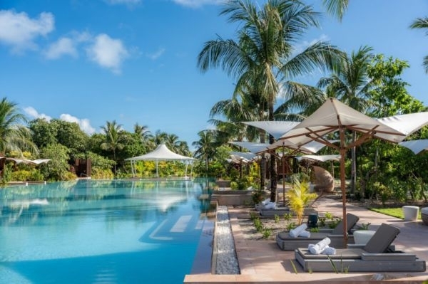 马尔代夫库达薇陵姬丽斩获2025《Travel + Leisure》亚太奢华大奖"最佳度假酒店泳池"殊荣