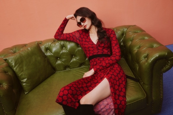 “经济上行的美”， DVF在天猫奢品拿下连衣裙品类TOP 1