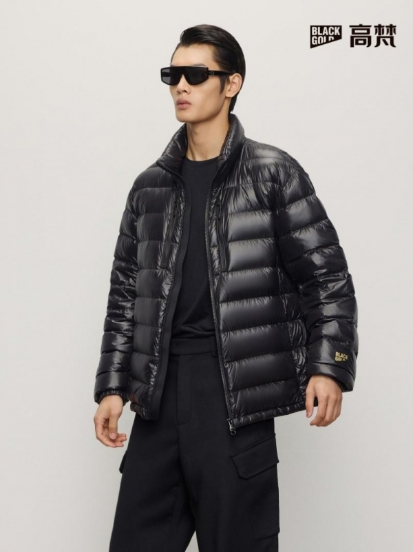 高梵新品小金条重磅上新！高梵质量成奢品标准重构高端鹅绒服体验